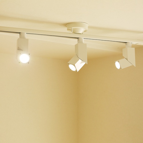 Ledシーリングライト ダクトレール 8畳 器具 スポットライト器具 3灯 Led電球 のセット 住宅ポイントガイド